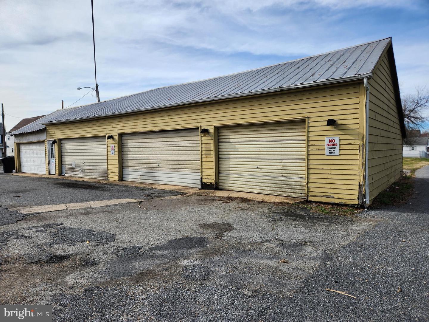 DEKT2029172-803406952700-2024-10-07-10-41-23 317 W Division Street | Dover, DE Real Estate For Sale | MLS# Dekt2029172  - Jack Lingo REALTOR