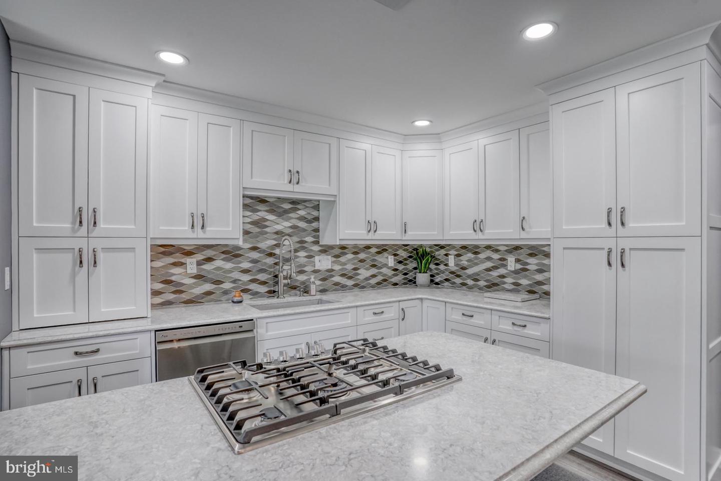 DEKT2037004-803799660566-2025-04-30-00-13-59 306 Parkway Dr | Dover, DE Real Estate For Sale | MLS# Dekt2037004  - Jack Lingo REALTOR