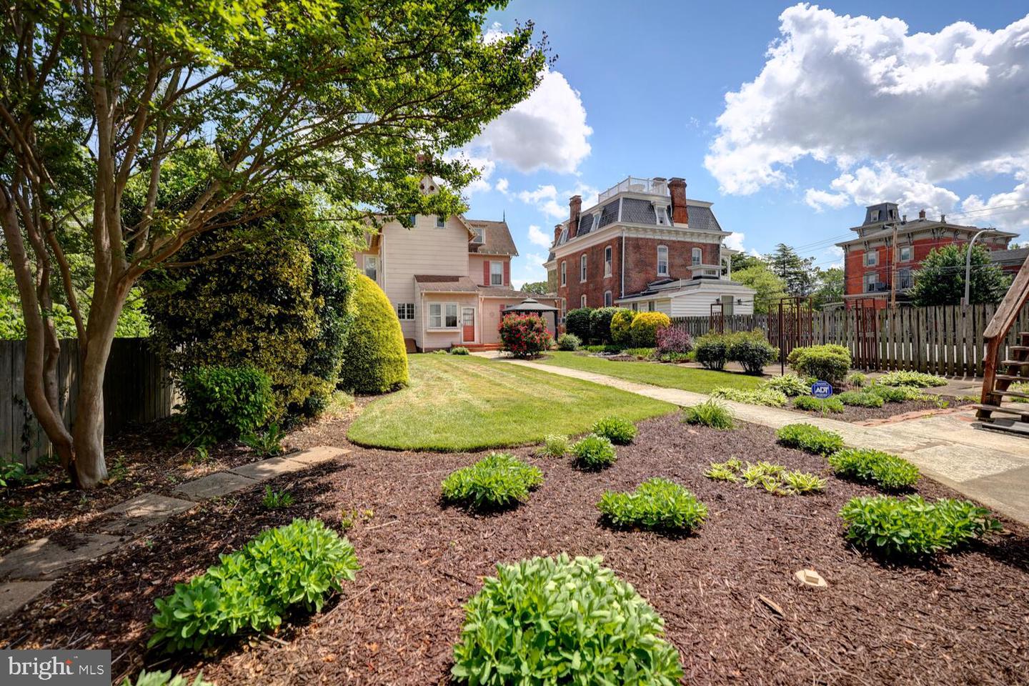 listing image