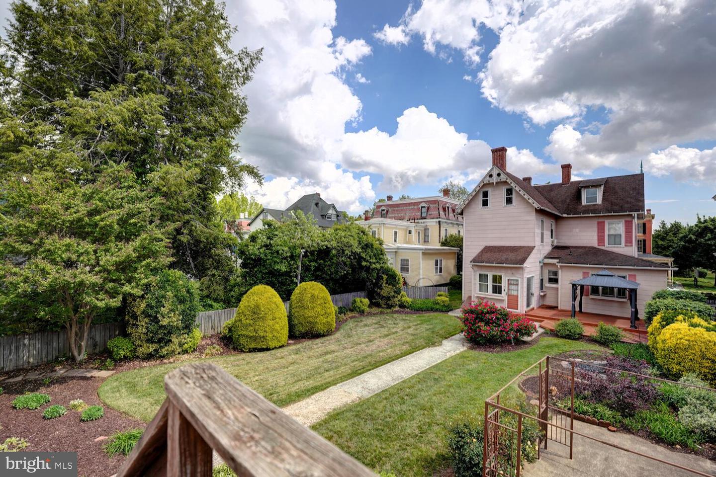 listing image