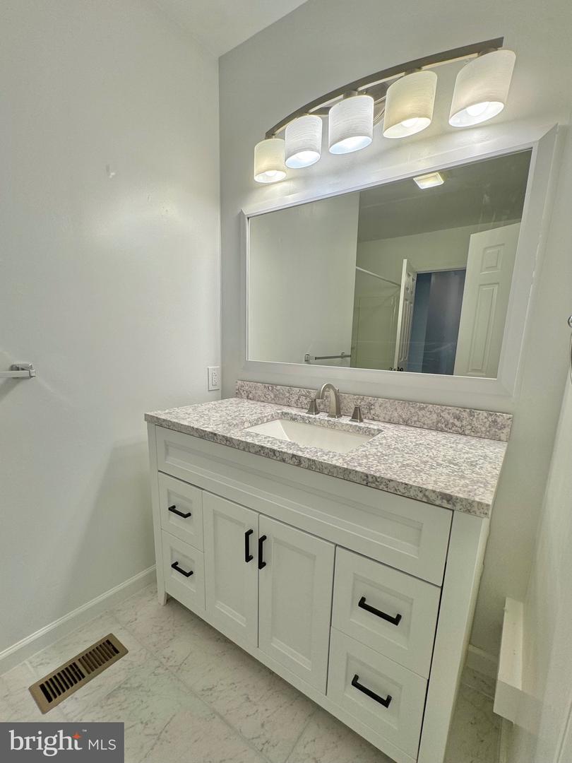 DEKT2038094-803929627304-2025-06-13-01-00-37 225 N New St | Dover, DE Real Estate For Sale | MLS# Dekt2038094  - Jack Lingo REALTOR