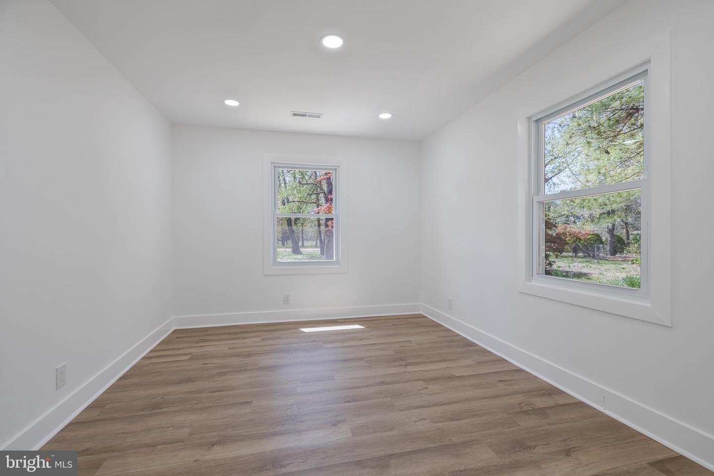 DEKT2038098-803901368928-2025-06-02-15-41-11 2475 W Denneys Rd | Dover, DE Real Estate For Sale | MLS# Dekt2038098  - Jack Lingo REALTOR