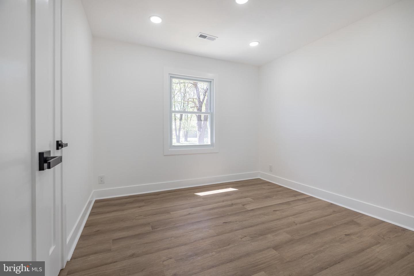 DEKT2038098-803901368932-2025-06-02-15-41-11 2475 W Denneys Rd | Dover, DE Real Estate For Sale | MLS# Dekt2038098  - Jack Lingo REALTOR