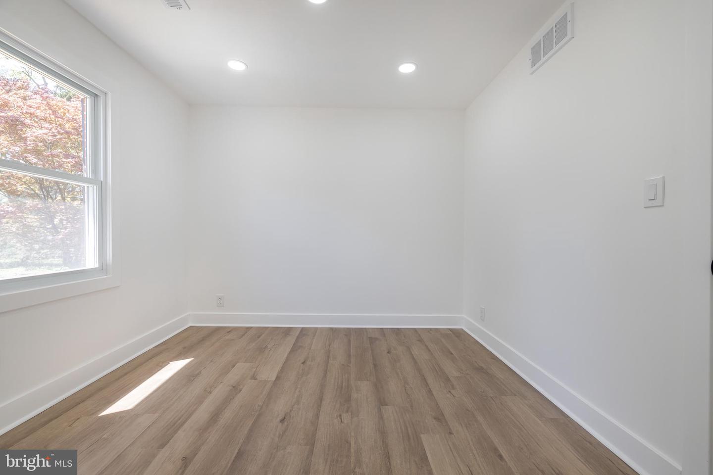 DEKT2038098-803901368936-2025-06-02-15-41-10 2475 W Denneys Rd | Dover, DE Real Estate For Sale | MLS# Dekt2038098  - Jack Lingo REALTOR