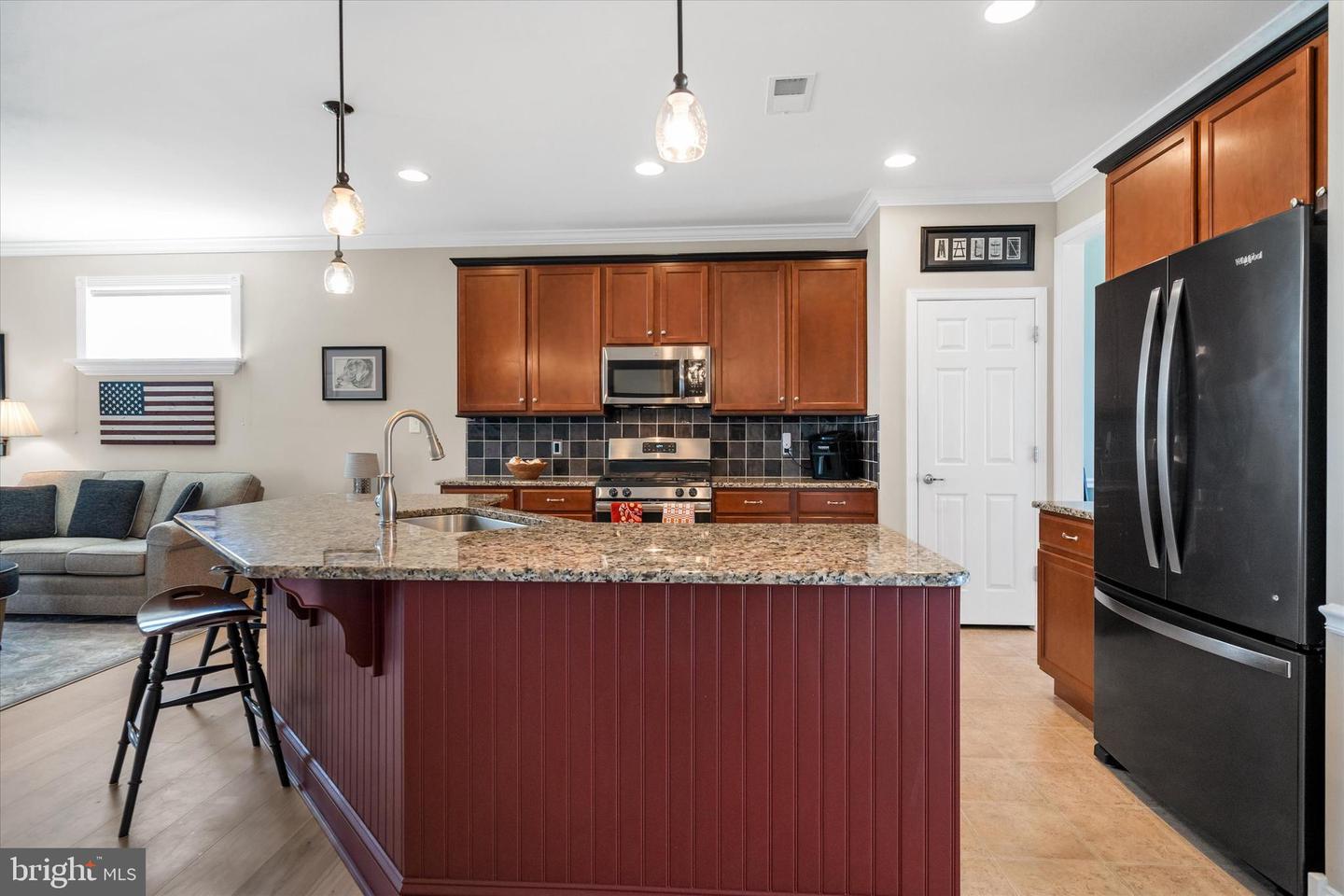 listing image