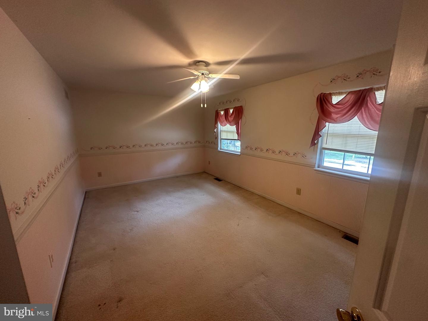 DEKT2041170-804188202726-2026-02-26-10-24-39 133 Red Oak Dr | Dover, DE Real Estate For Sale | MLS# Dekt2041170  - Jack Lingo REALTOR