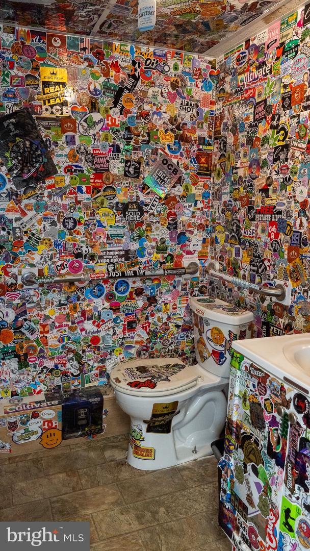 DEKT2042914-804348207382-2025-12-08-15-11-06 First State Vape Llc 470 N Dupont Hwy | Dover, DE Real Estate For Sale | MLS# Dekt2042914  - Jack Lingo REALTOR