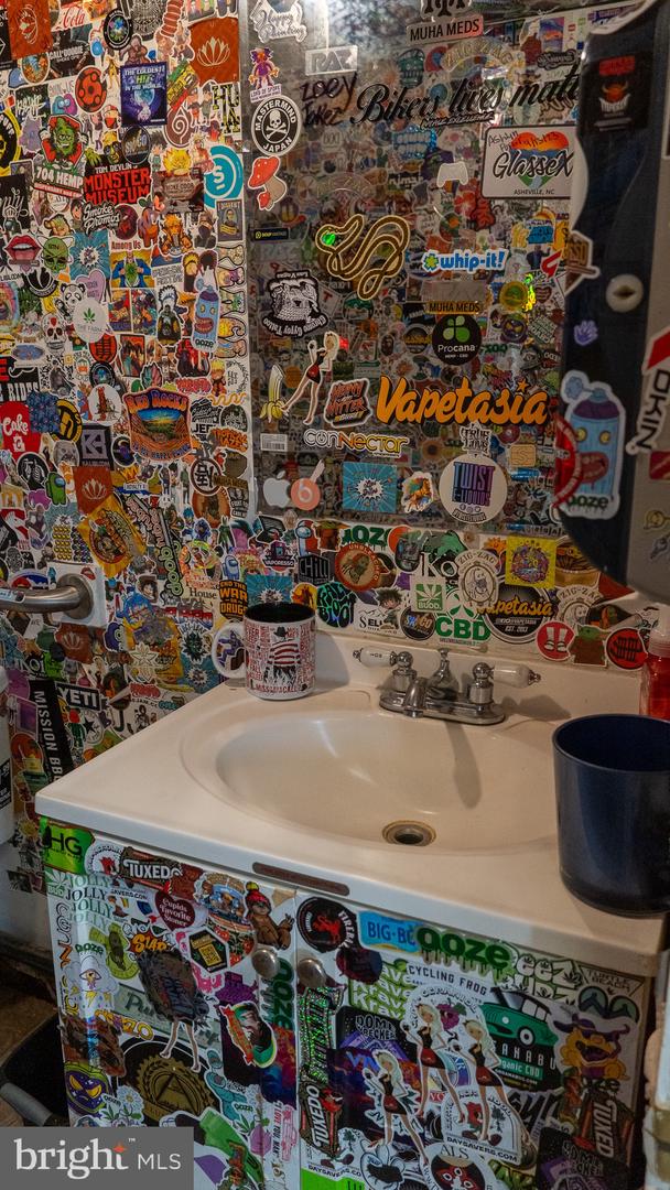 DEKT2042914-804348207390-2025-12-08-15-11-06 First State Vape Llc 470 N Dupont Hwy | Dover, DE Real Estate For Sale | MLS# Dekt2042914  - Jack Lingo REALTOR