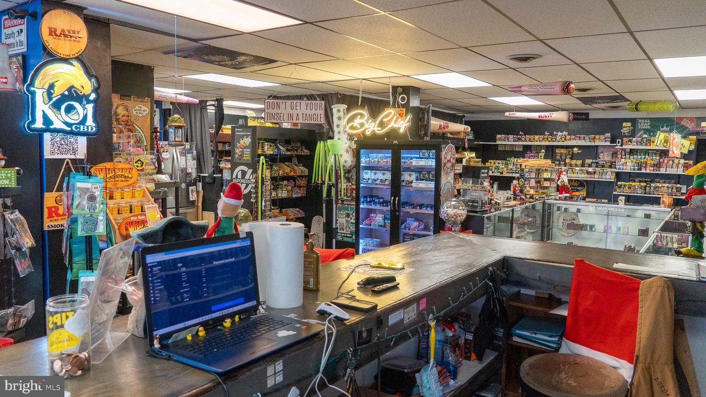 DEKT2042914-804348207654-2025-12-08-15-11-07 First State Vape Llc 470 N Dupont Hwy | Dover, DE Real Estate For Sale | MLS# Dekt2042914  - Jack Lingo REALTOR