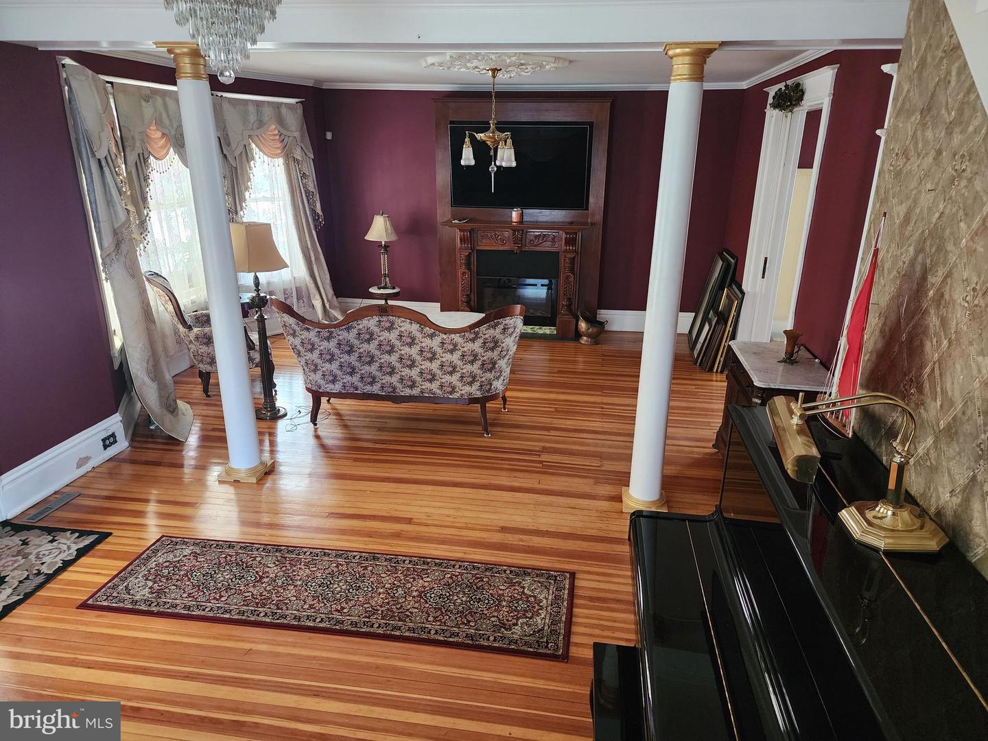 listing image
