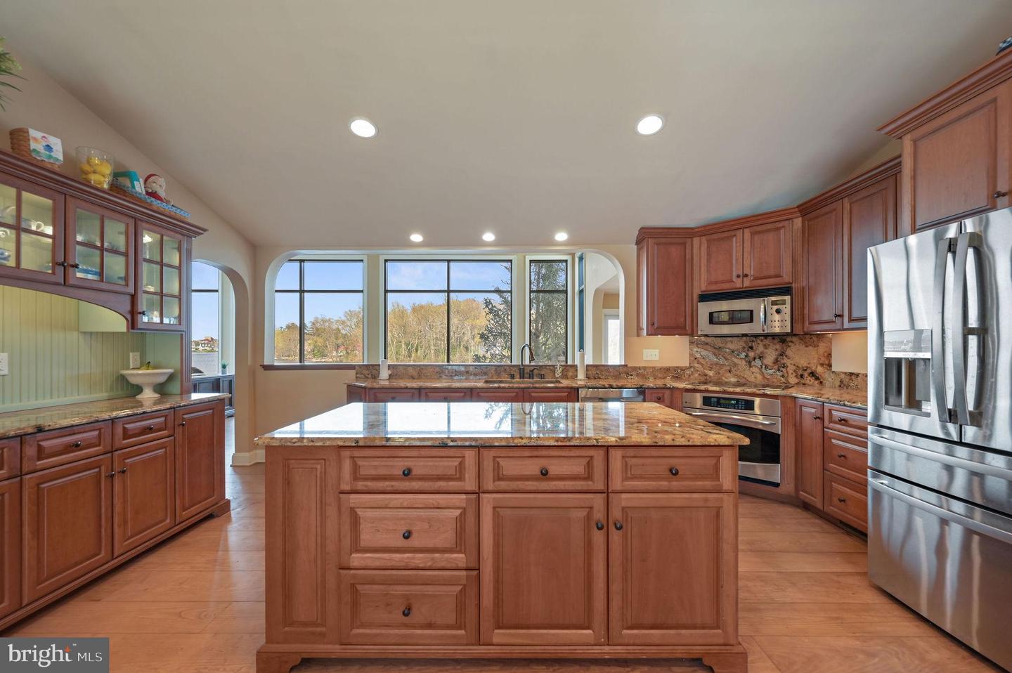 listing image