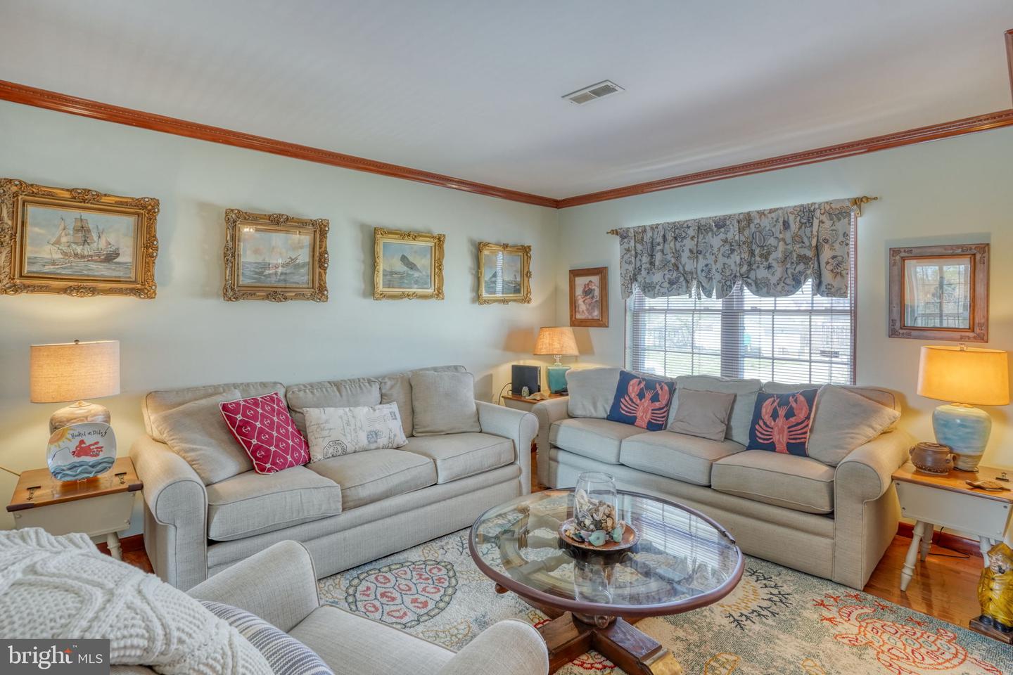 listing image