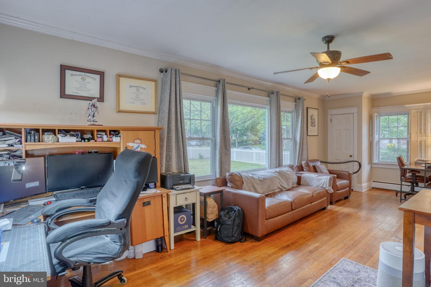 listing image