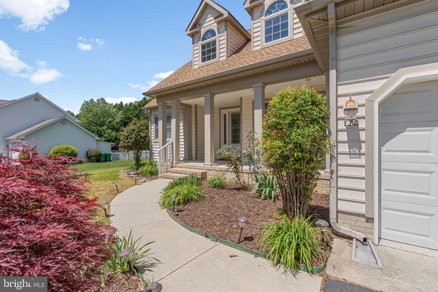 listing image