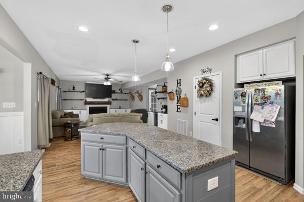 listing image