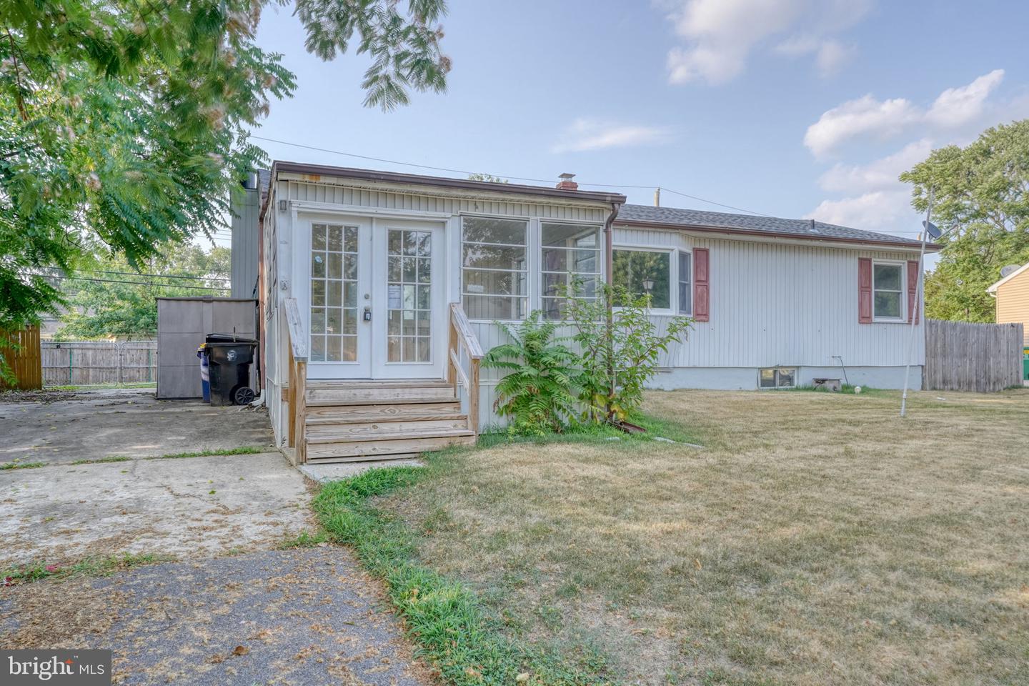 listing image