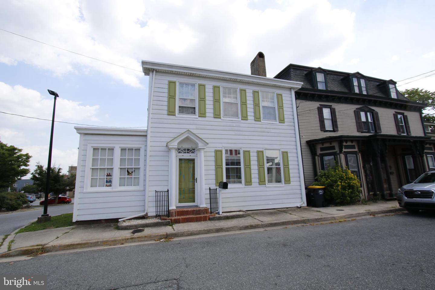 listing image