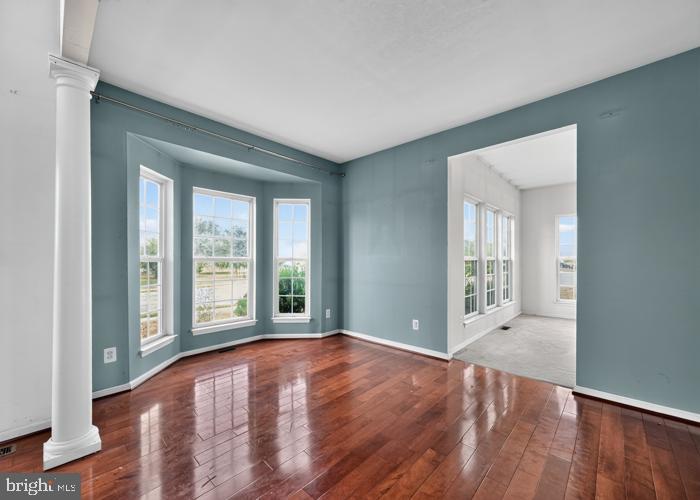 listing image