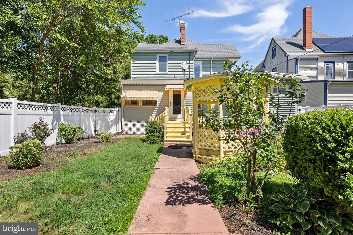 listing image