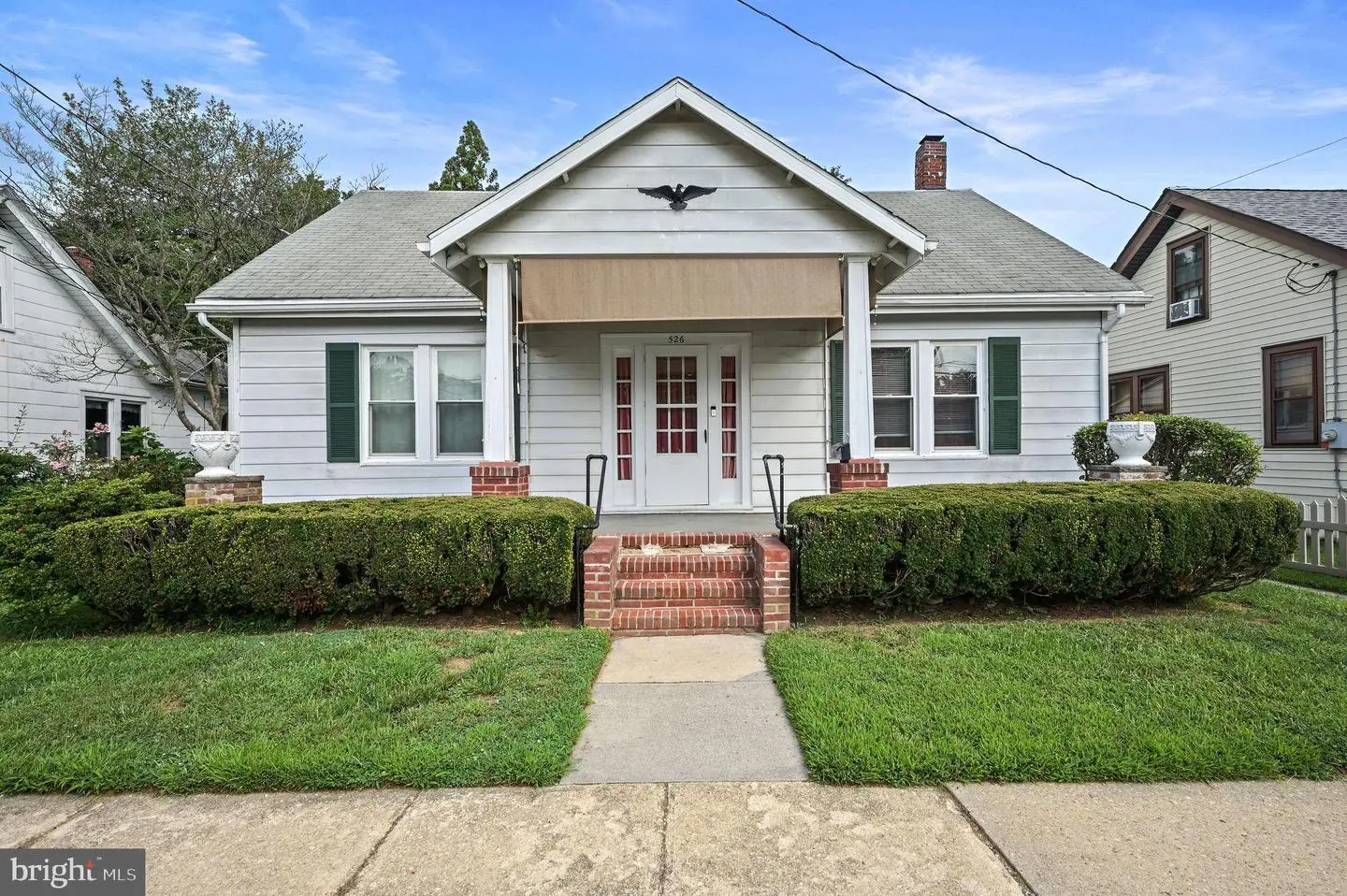listing image