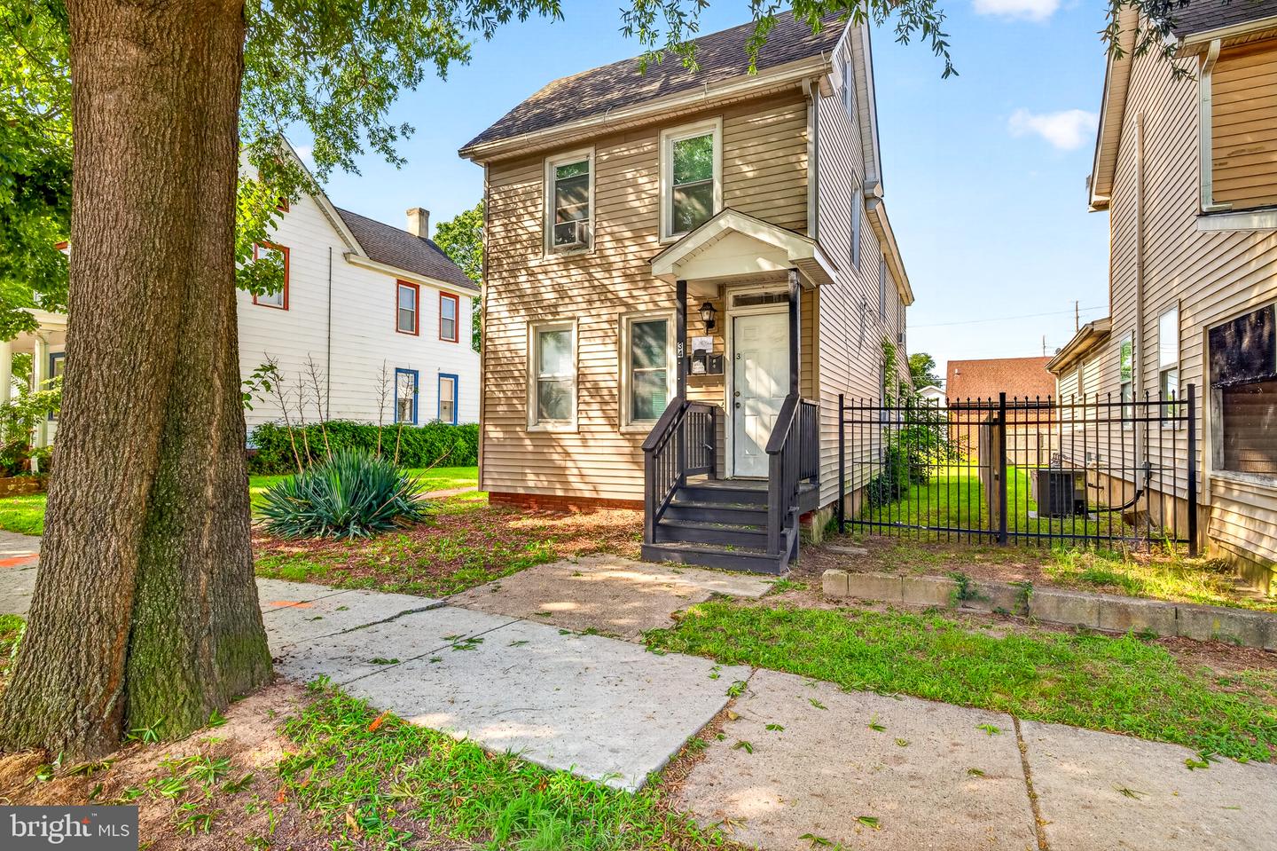 listing image