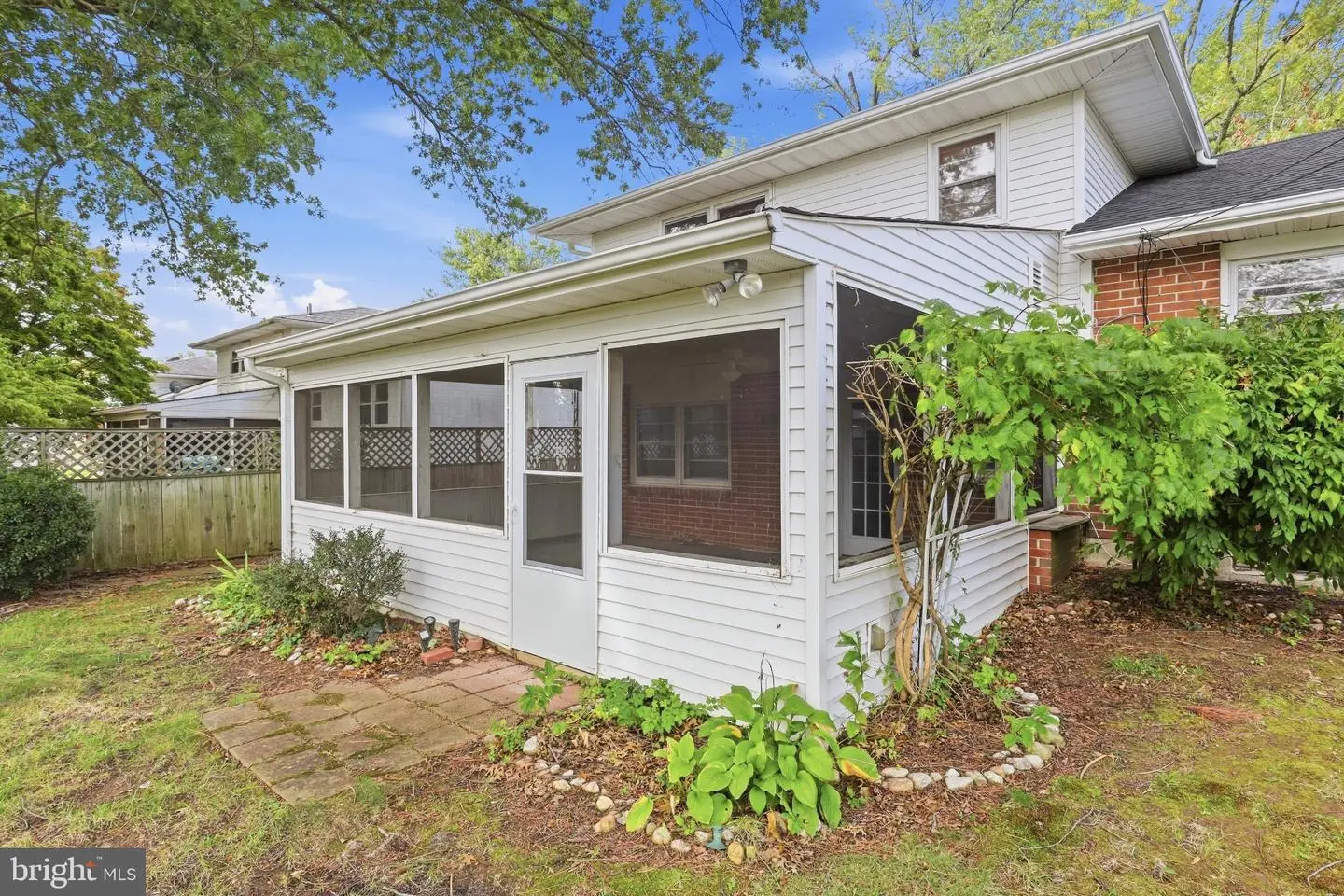 listing image