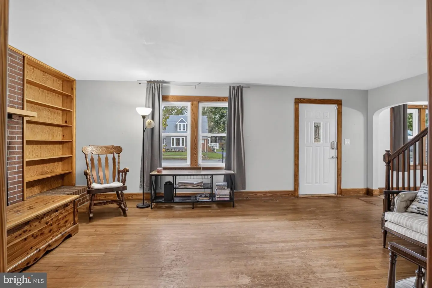 listing image