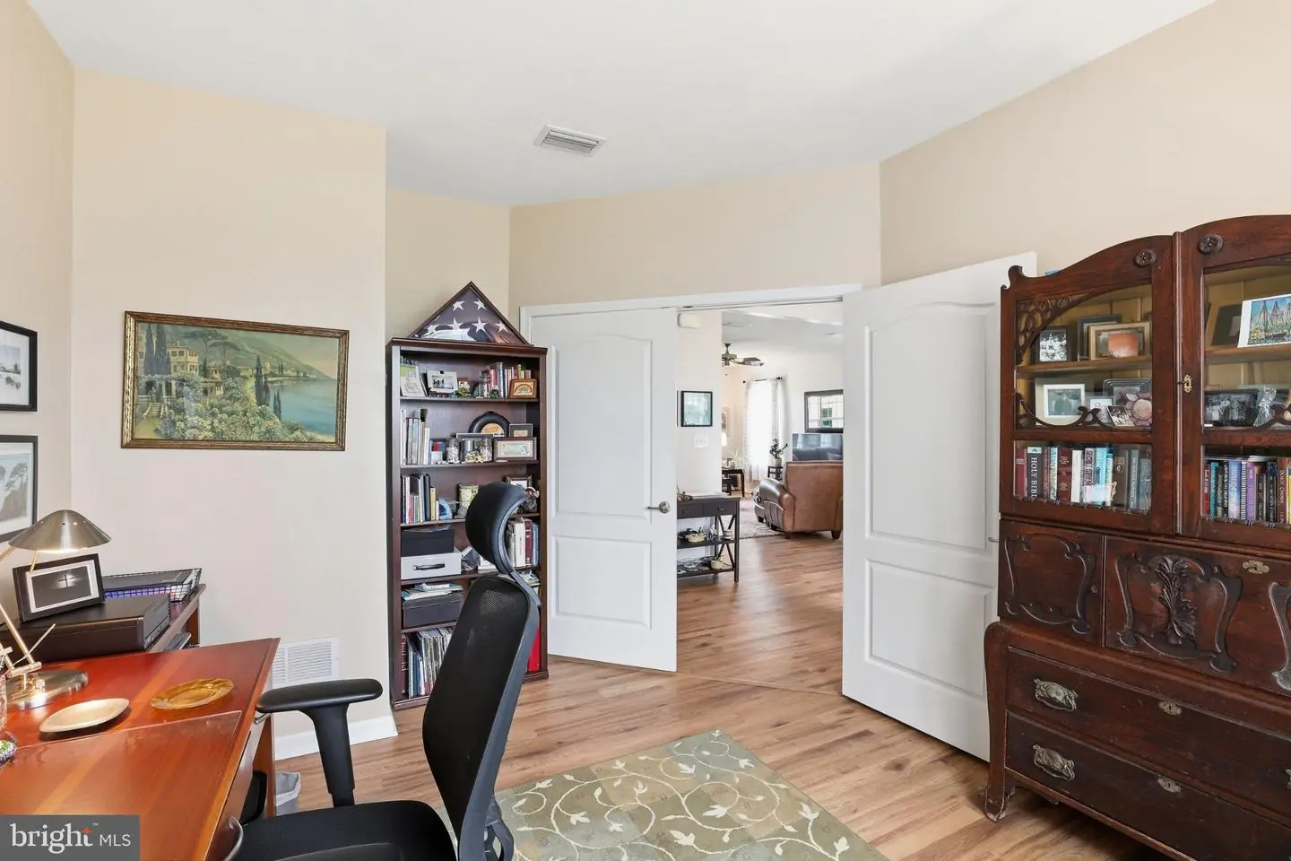 listing image