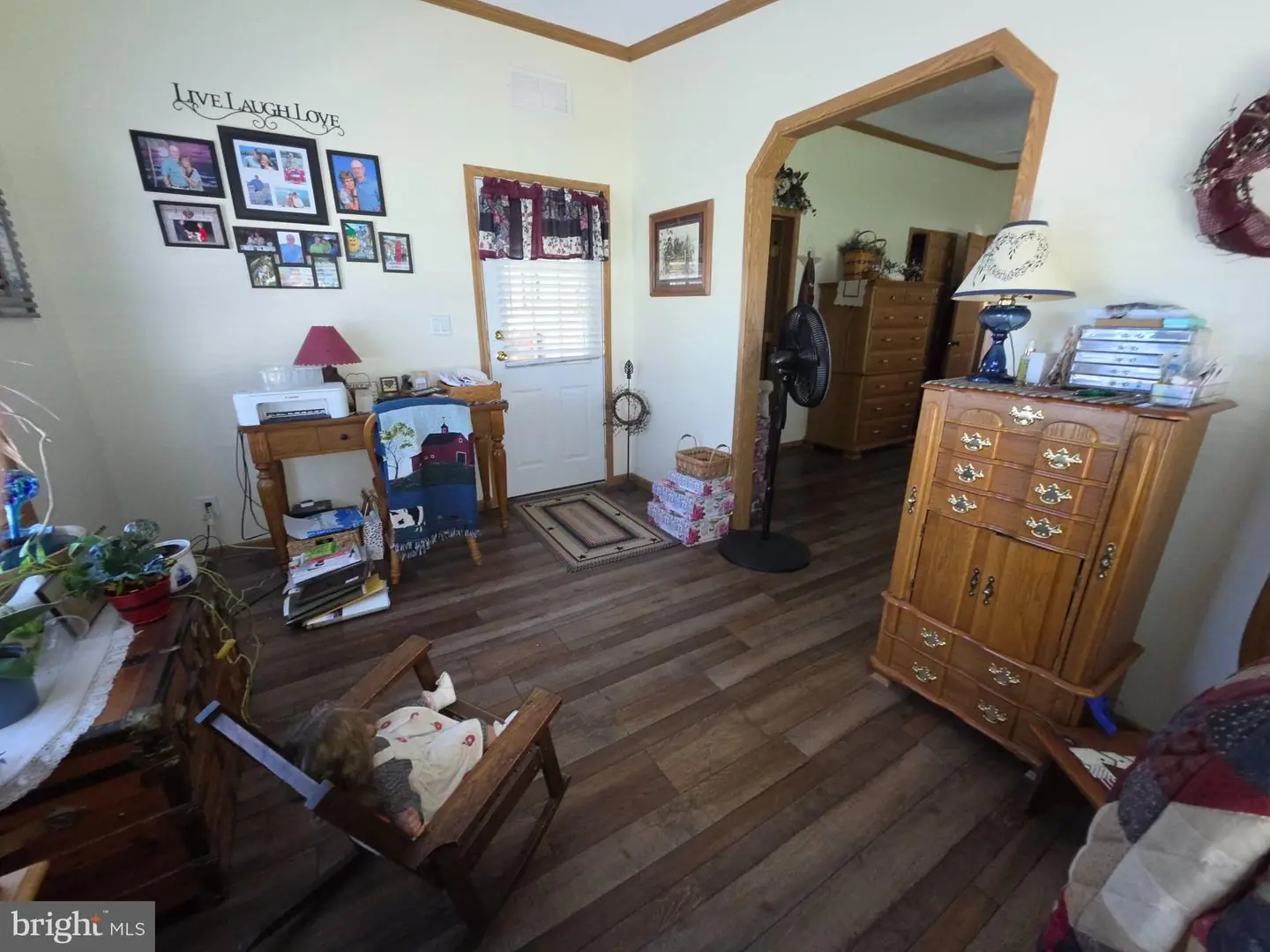 listing image