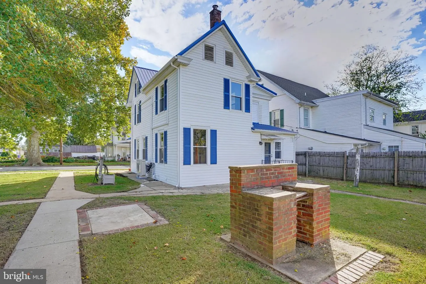 listing image