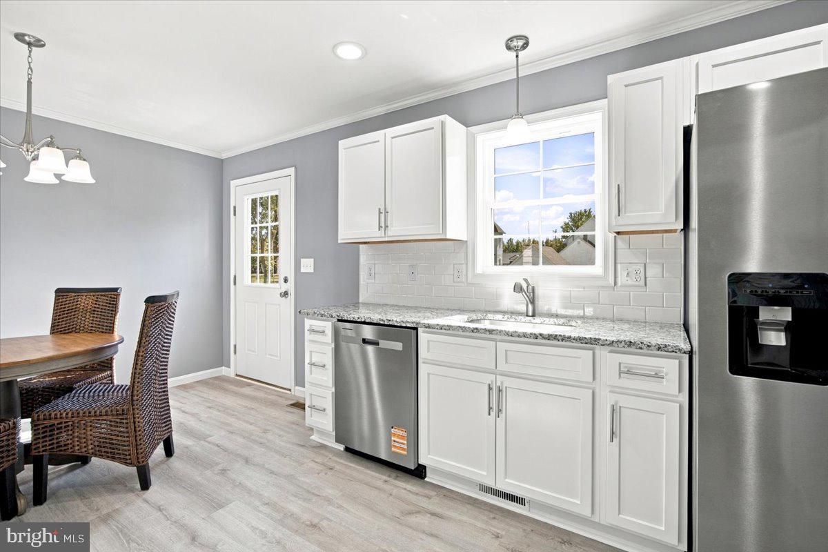 listing image