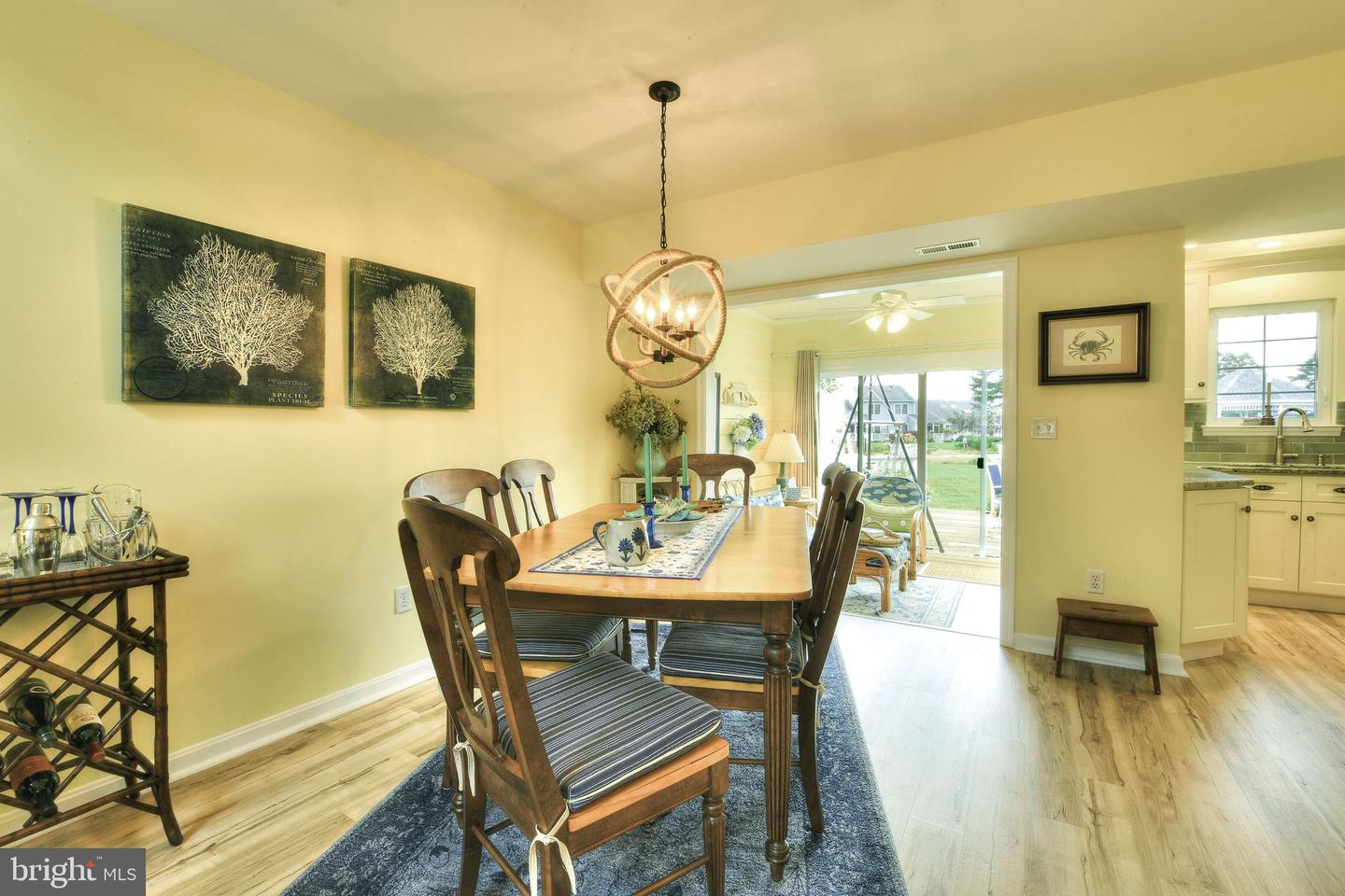 listing image