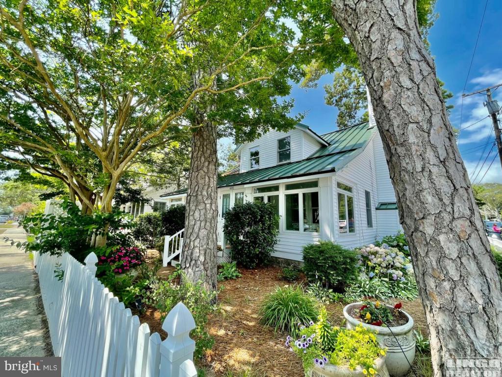 listing image
