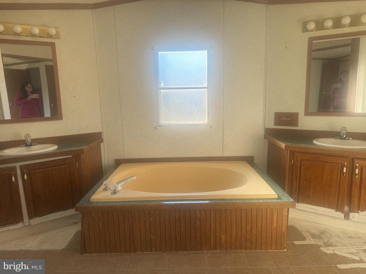 DESU2053734-802827008270-2024-01-22-13-47-38 19194 E Meadowview Dr | Milton, DE Real Estate For Sale | MLS# Desu2053734  - Jack Lingo REALTOR