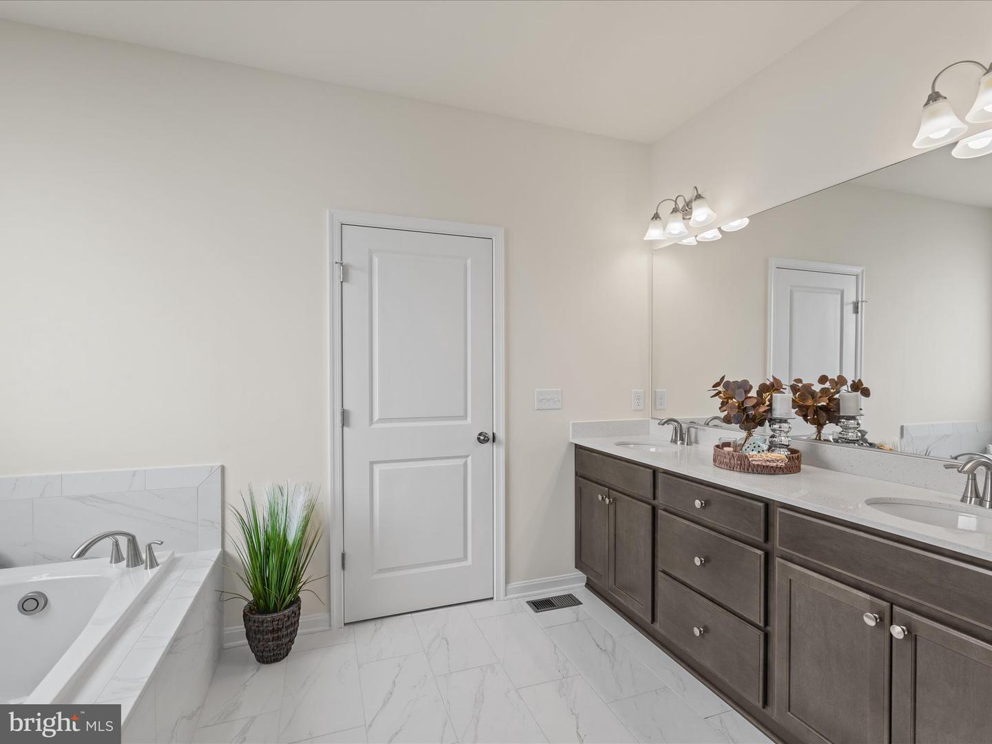DESU2057594-803759356126-2025-04-10-09-52-48 24268 Deer Run Ct #lot 225 | Millsboro, DE Real Estate For Sale | MLS# Desu2057594  - Jack Lingo REALTOR