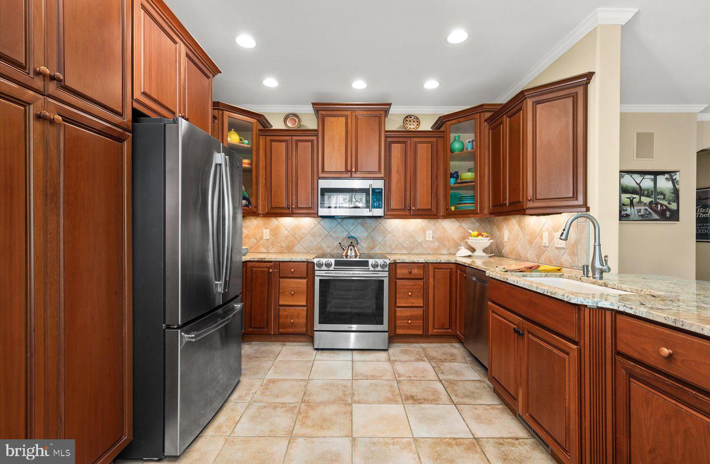 listing image