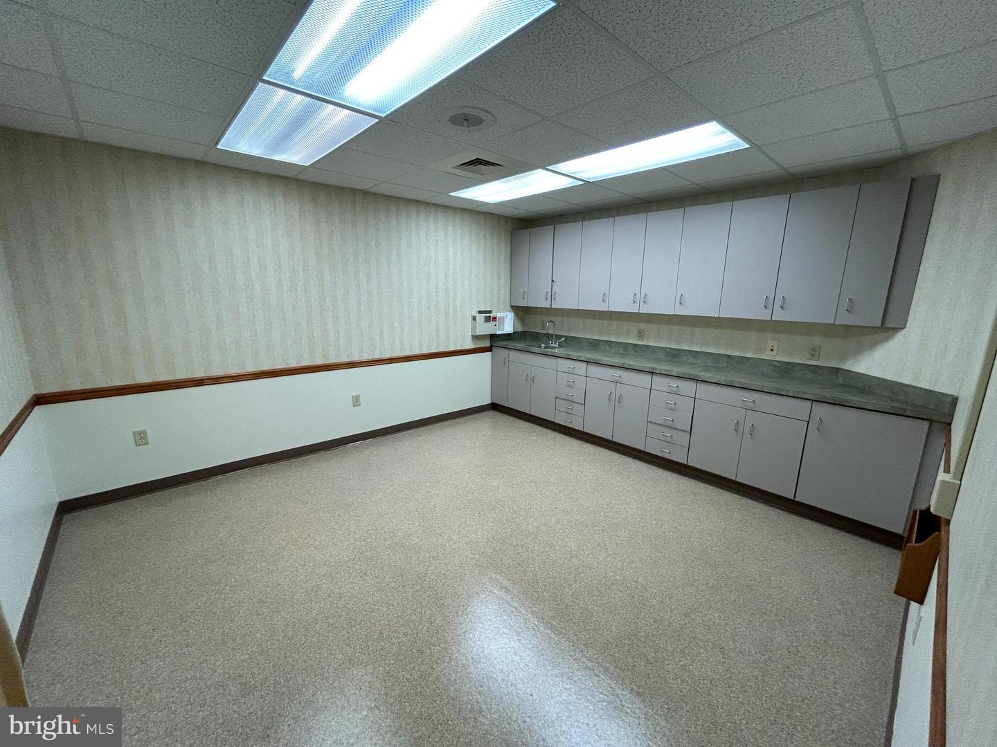 DESU2072508-803422638134-2025-09-30-18-36-18 543 N Shipley St #a/b | Seaford, DE Real Estate For Sale | MLS# Desu2072508 - Jack Lingo REALTOR DESU2072508-803422638134-2025-09-30-18-36-18 543 N Shipley St #a/b | Seaford, DE Real Estate For Sale | MLS# Desu2072508 - Jack Lingo REALTOR