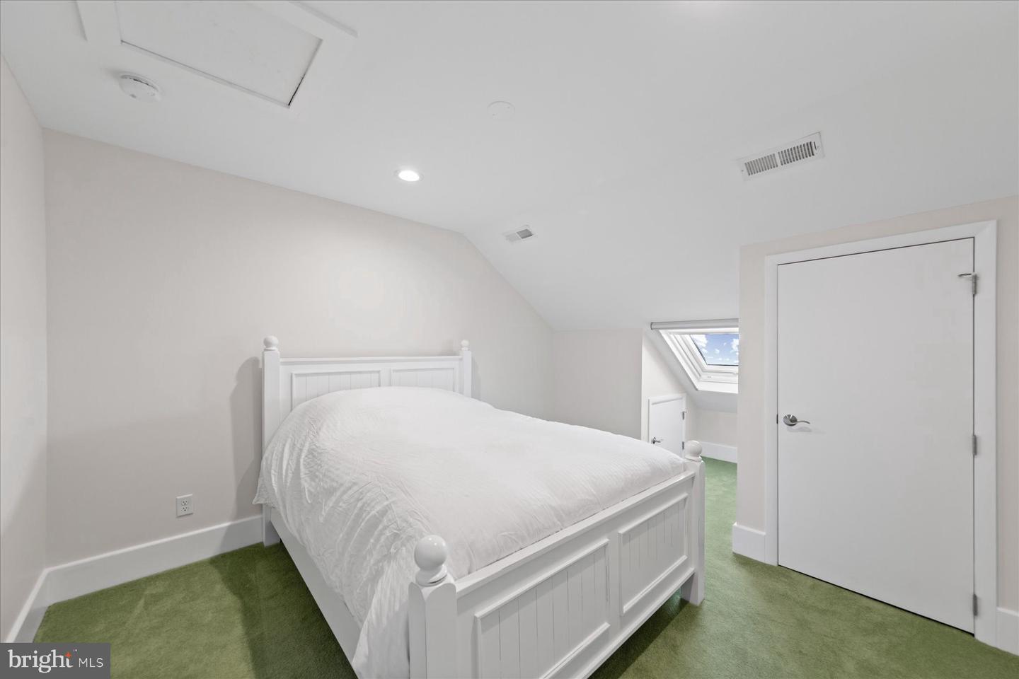 DESU2077036-803574042914-2025-04-08-09-32-32 40101 E Oceanside Dr #29 | Fenwick Island, DE Real Estate For Sale | MLS# Desu2077036  - Jack Lingo REALTOR