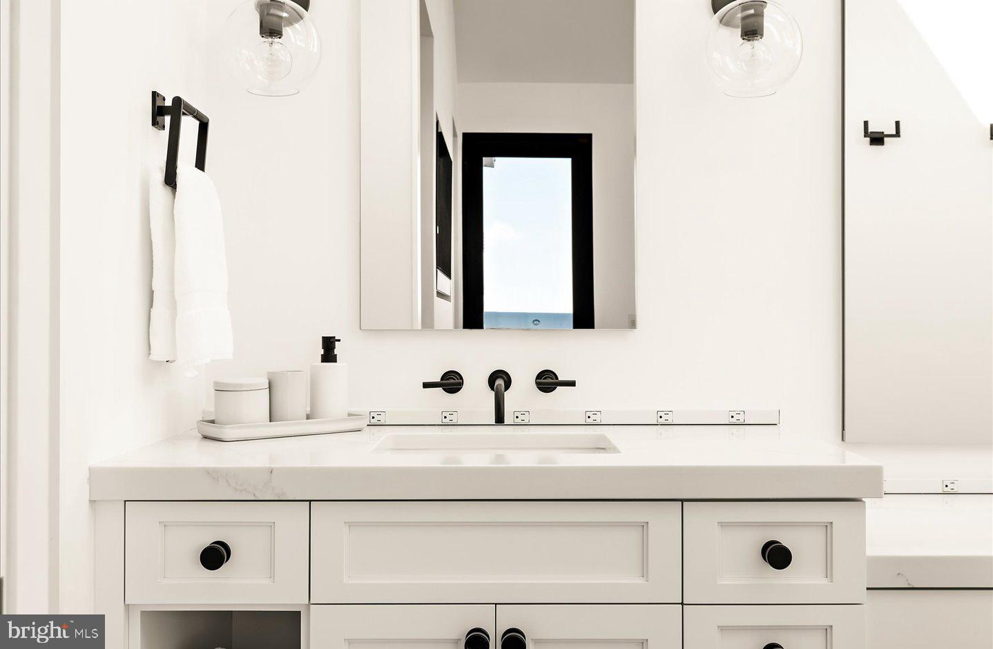 DESU2078768-803654833760-2025-10-27-10-42-37 1 New Castle St | Rehoboth Beach, DE Real Estate For Sale | MLS# Desu2078768  - Jack Lingo REALTOR DESU2078768-803654833760-2025-10-27-10-42-37 1 New Castle St | Rehoboth Beach, DE Real Estate For Sale | MLS# Desu2078768  - Jack Lingo REALTOR