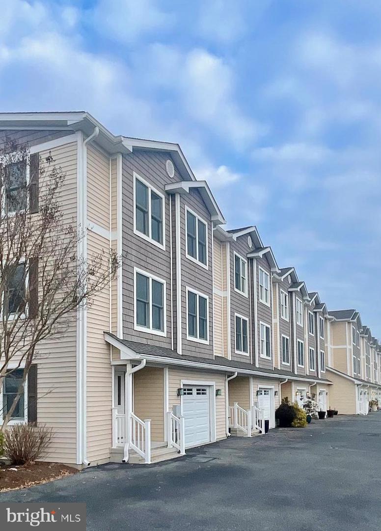 113 CANAL STREET, REHOBOTH BEACH, DE - Jack Lingo Realtor