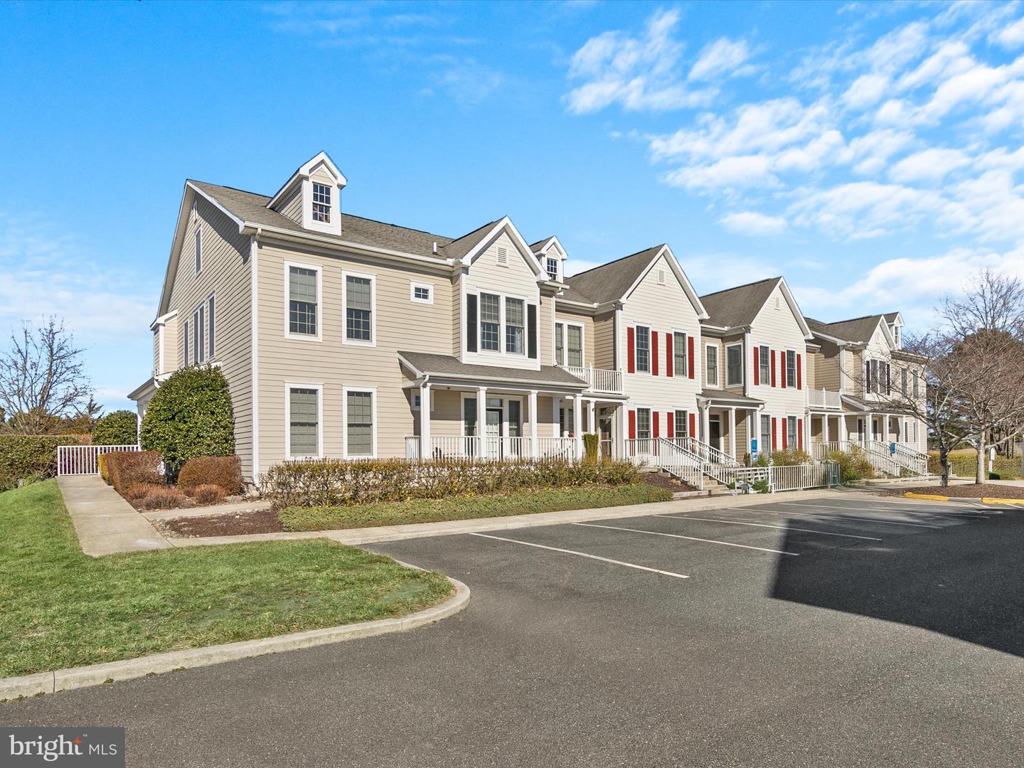 124 OCTOBER GLORY AVE #124B, OCEAN VIEW, DE - Jack Lingo Realtor