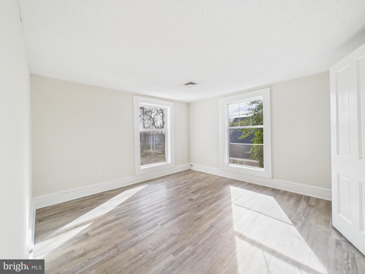 DESU2080762-803684498534-2025-05-14-16-21-33 217&219 N Arch St | Seaford, DE Real Estate For Sale | MLS# Desu2080762  - Jack Lingo REALTOR