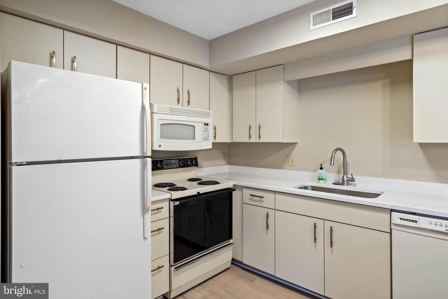 DESU2081450-803723858814-2025-03-27-17-10-07 260 Sea Eagle Dr #4 | Rehoboth Beach, DE Real Estate For Sale | MLS# Desu2081450  - Jack Lingo REALTOR