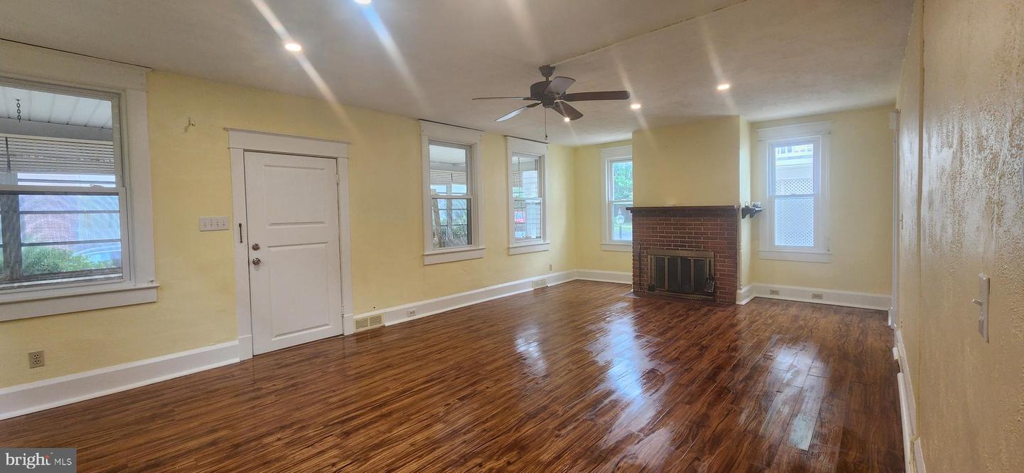 DESU2084070-803888712580-2025-05-28-13-12-08 209 N Pine St | Seaford, DE Real Estate For Sale | MLS# Desu2084070  - Jack Lingo REALTOR