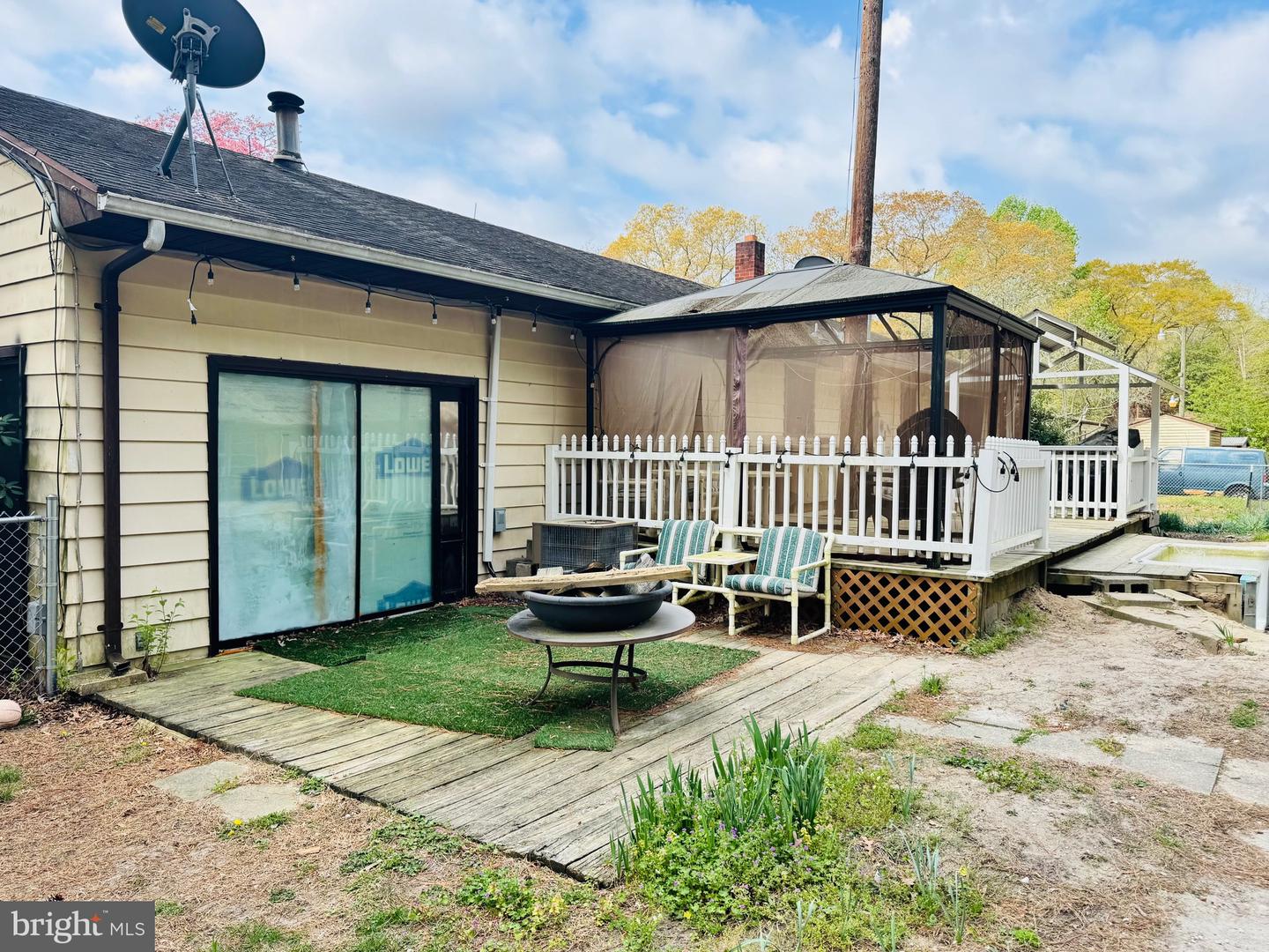 DESU2084450-803786958846-2025-04-26-00-10-55 15337 N Russell Rd | Delmar, DE Real Estate For Sale | MLS# Desu2084450  - Jack Lingo REALTOR