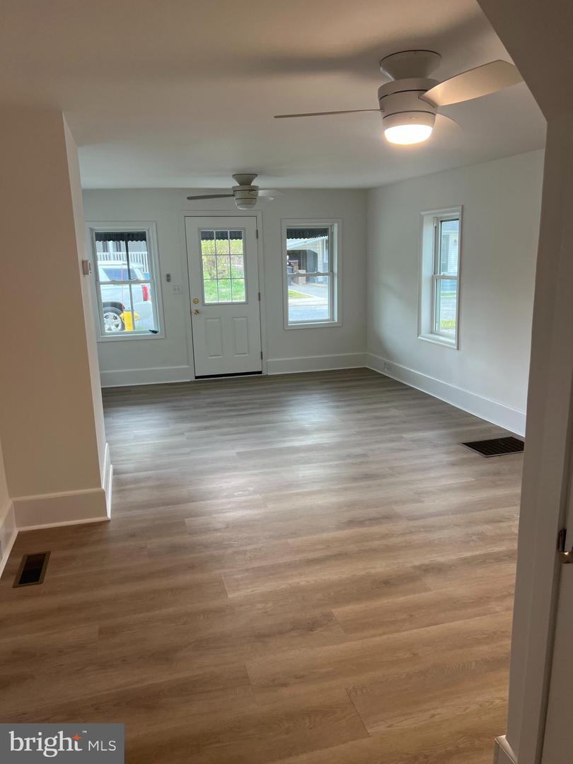 DESU2084628-803792166636-2025-04-24-00-31-12 425 S Washington St | Milford, DE Real Estate For Sale | MLS# Desu2084628  - Jack Lingo REALTOR
