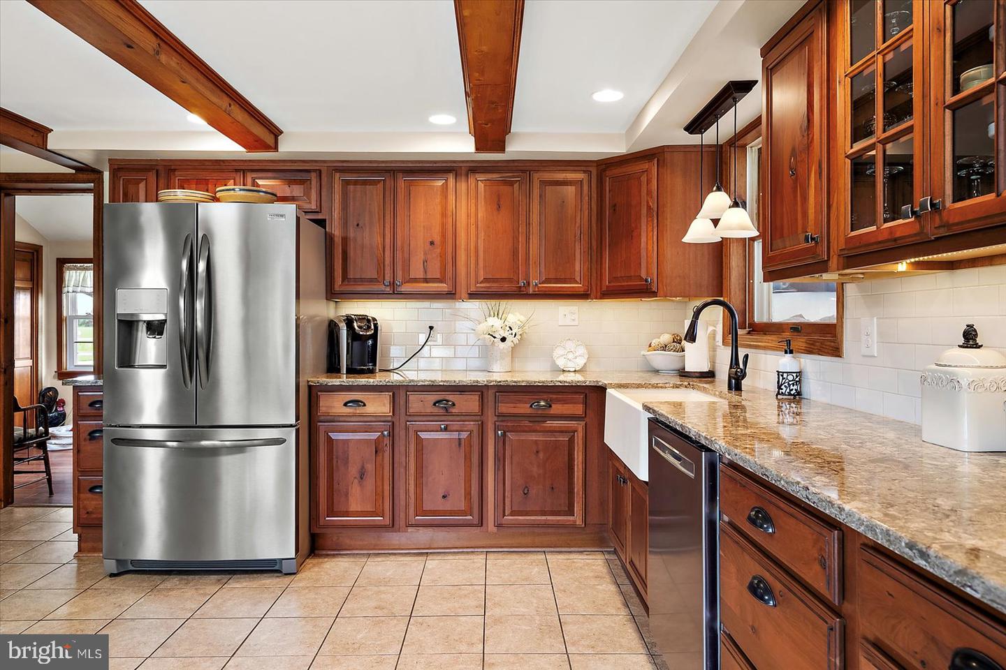 listing image