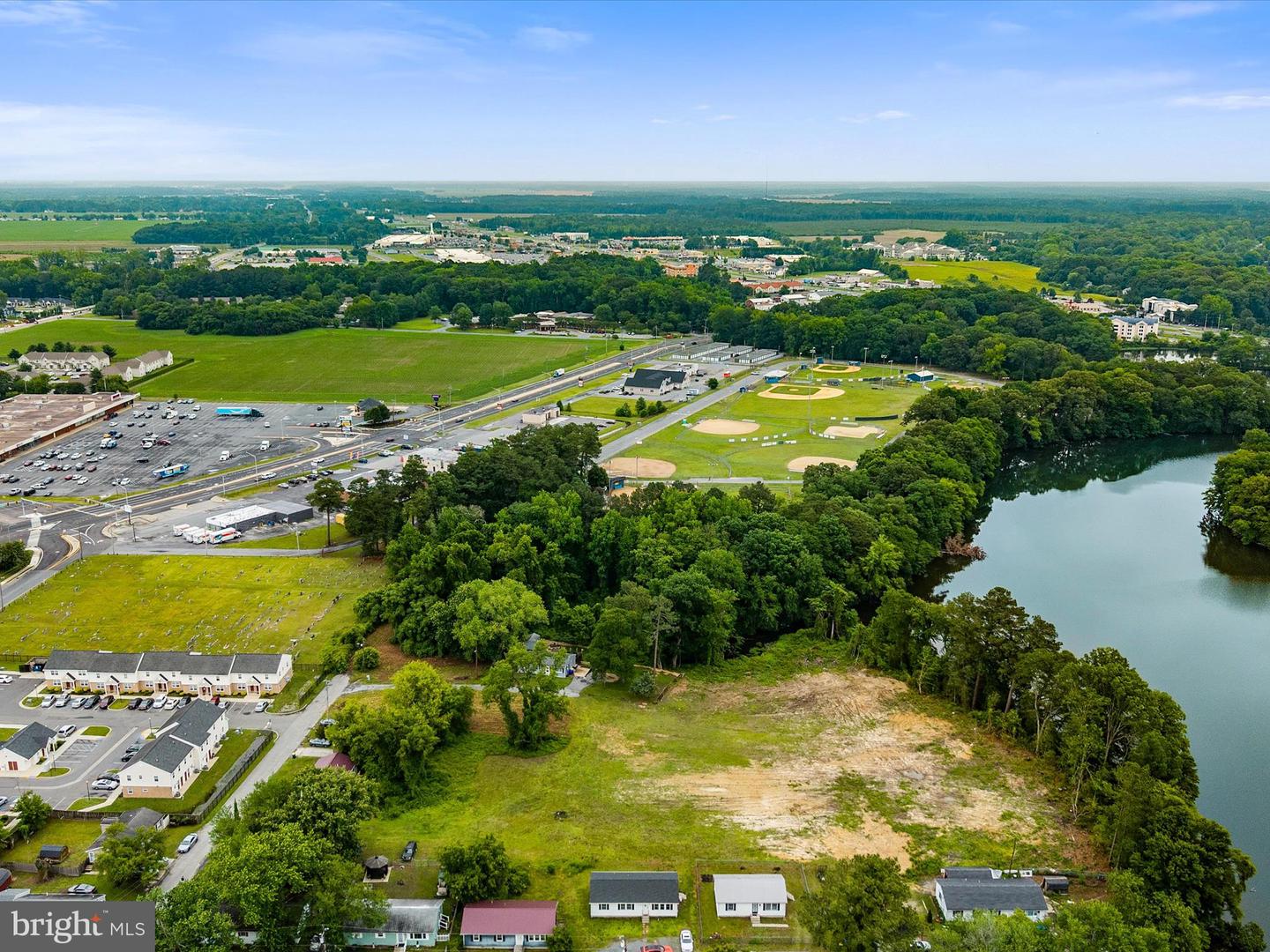 DESU2087604-803901010730-2025-11-11-21-28-10 70 South St | Seaford, DE Real Estate For Sale | MLS# Desu2087604  - Jack Lingo REALTOR