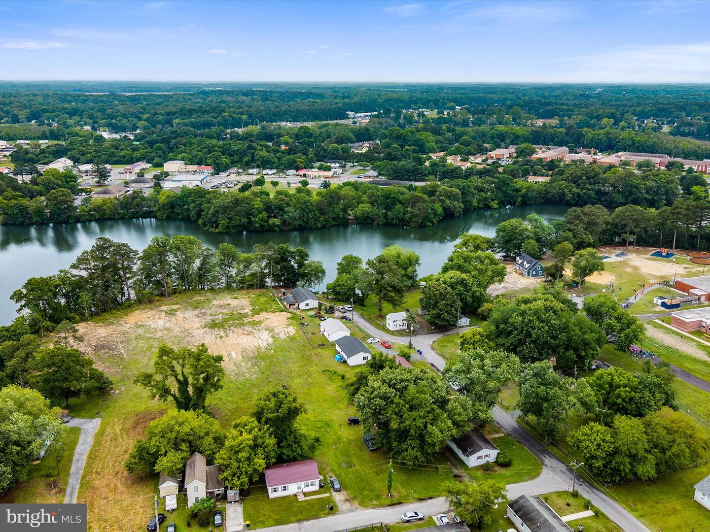 DESU2087604-803901010750-2025-11-11-21-28-11 70 South St | Seaford, DE Real Estate For Sale | MLS# Desu2087604  - Jack Lingo REALTOR