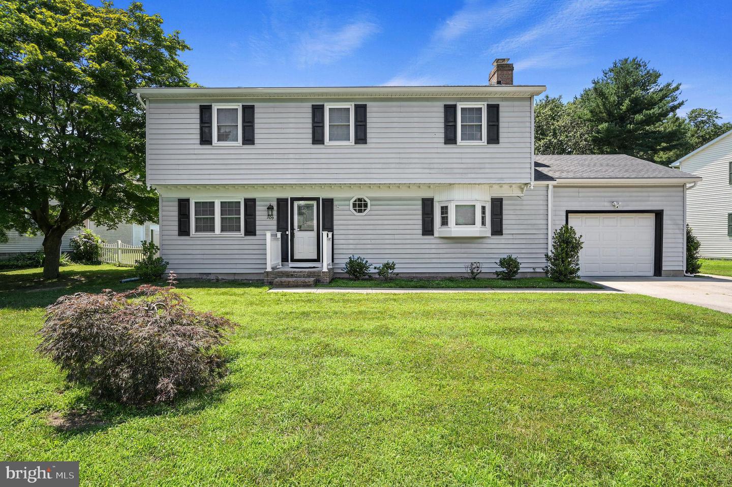 209 LAKELAWN DR, MILFORD, DE - Jack Lingo Realtor